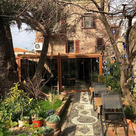 Derya Hanim Konagi * Айвалык