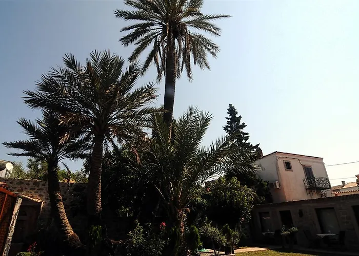 Derya Hanim Konagi Ayvalı