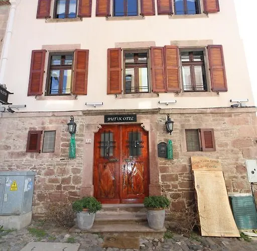 Derya Hanim Konagi Pensión Ayvalı