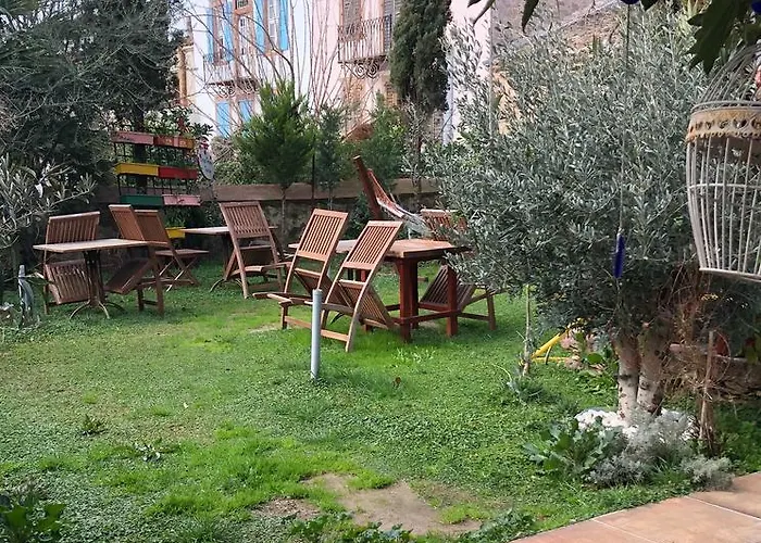 Derya Hanim Konagi Pensión Ayvalı